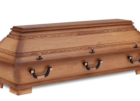 Hessentruhe Eichensarg mit Stabschnitzung altdeutsch